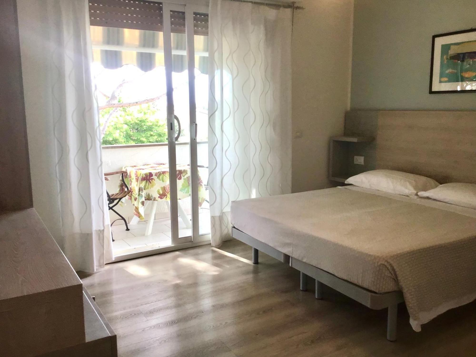 La Coccinella Residence Сан Винченцо Екстериор снимка